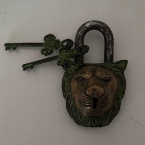 Artisan Brass Lion Head Padlock with Keys